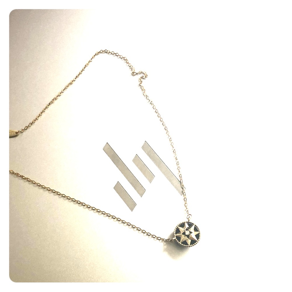 Beautiful necklace 18kt gold